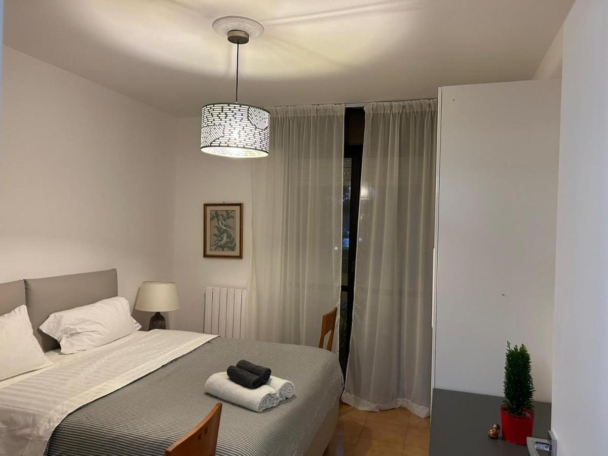 Casa Vacanze 1702, Con La Camera Matrimoniale Con Il Bagno Privato E Un Soggiorno Comune Milánó Kültér fotó